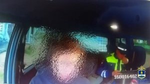 🤬В Бурятии пьяная мать отправила сына-школьника на машине за добавкой.

Инспекторы остановили