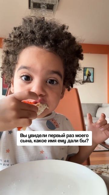 Джеклин Путина - стендап комик. Больше лайфа в моем ТГ 