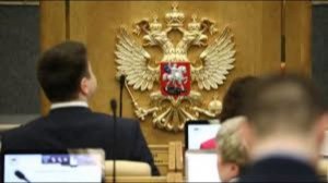 Госдума приняла закон об аресте имущества релокантов