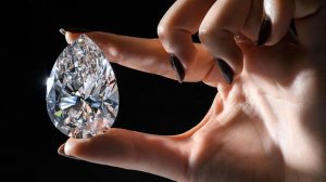 Diamonds Never Made a Lady. Бриллианты