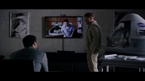 Космонавт на марсоходе преодолевает огромное расстояние, чтобы выжить || Марсианин