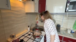 Готовлю суп с фрикадельками: Почему их так разбарабанило??