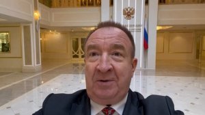 Профессор Игорь Панарин и Генеральный секретарь СНГ Сергей Лебедев