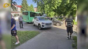 В ДТП ДВУХ АВТОМОБИЛЕЙ В ЖЕЛЕЗНОГОРСКЕ НЕЗНАЧИТЕЛЬНЫЕ ПОВРЕЖДЕНИЯ ПОЛУЧИЛИ ДЕВУШКИ-ПАССАЖИРЫ
