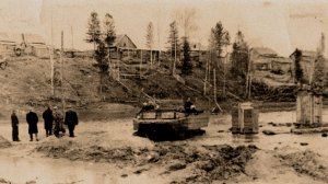 В 1958 году на Алтае геологи вскрыли подземный зал с рельсами для машин крупнее поездов