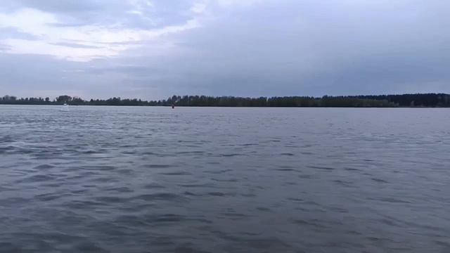 гибрид ветерок.двигатель Лифан 8лс. лодка Roger-boat Hunter Keel 3000. Длина 3м. смотреть онлайн