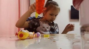 распаковка сюрпризов 🎁 
и новые друзья котёнку