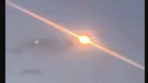 Эпичные кадры перехвата крылатой ракеты Х-101 прямо над головой оператора в Киеве и ее последующее