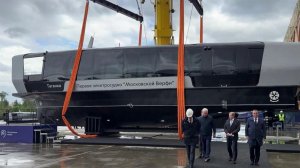 В столице на воду спустили первые четыре электросудна, произведенные на Московской верфи.