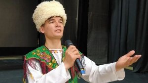 Студент из Туркменистана порадовал якутян песней на родном языке