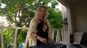DASHA UNGY - Sun-kissed Kenya [Afro house & Progressive house Dj Set] @ Malindi beach