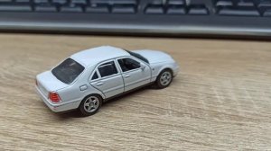 Mercedes-Benz C-class l(w202)l(l)'1993 sedan. 1-65 Welly