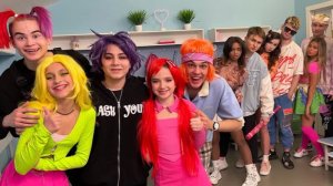 КАМИЛЬ УШЕЛ К БАСКЕТБОЛИСТАМ! АМИНА И ЛП СТАЛИ АНИМЕ РАДИ КАМИЛЯ