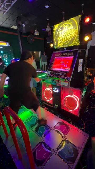 DANCE DANCE REVOLUTION EXTREME