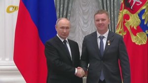 В. ПУТИН НАГРАДИЛ КОСМОНАВТА ИЗ ЖЕЛЕЗНОГОРСКА АЛЕКСАНДРА ГОРБУНОВА ЗОЛОТОЙ ЗВЕЗДОЙ ГЕРОЯ