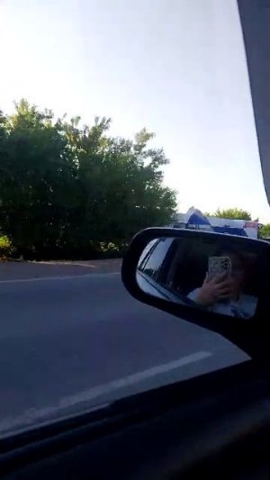в магазин