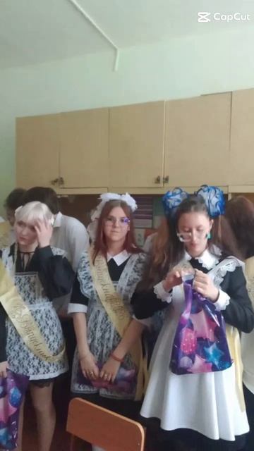 моя сестра ты больше. не придеж в школу смотреть онлайн