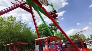 Экстремальный аттракцион Ладья 360 в парке «Сказка»