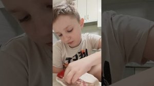 Пробую мороженое чистую линию с шариками