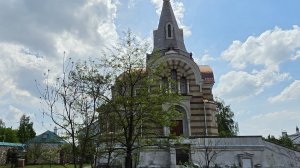 Храм Всех Святых (Всехсвятская церковь) — православный храм в городе Серпухове Московской области.