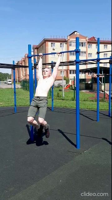 Это тоже видео с первой тренировки на улице в этом сезоне (Александр Странник)