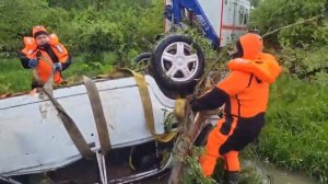 На Ставрополье в реке утонул автомобиль