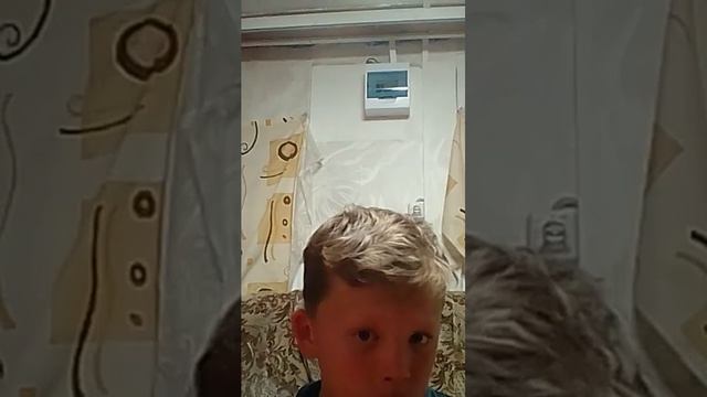 😟 смотреть онлайн