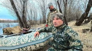 НАДО ЕХАТЬ ПРОВЕРЯТЬ СЕТИ. ЩУКИ СКРУЧИВАЮТ ХОБОТ СЕТИ В ВЕРЕВКУ. НАМ ВЕЗЁТ В РЫБАЛКЕ КАК И ВСЕГДА.
