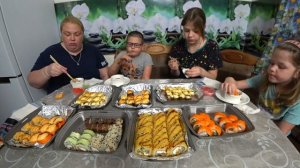 мукбанг роллы в честь окончания учебного года