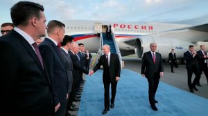 Владимир Путин начал трехдневный государственный визит в Казахстан.