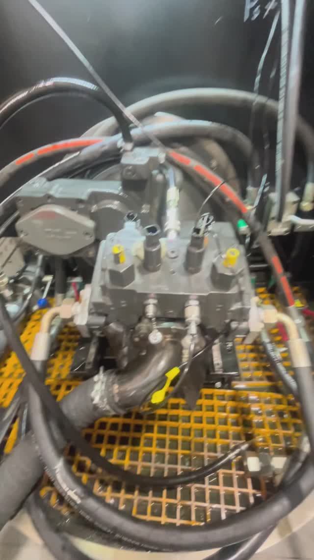 Испытания гидронасоса BOSCH REXROTH A8VO200