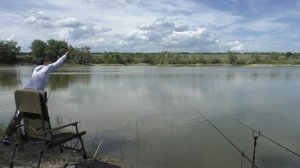 Рыбалка на карася весной. Ловим на поплавочную удочку и червя