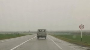 УАЗик, дождь, трасса