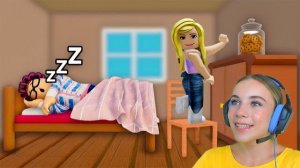 УКРАЛИ ВСЕ ПЕЧЕНЬЕ МОЕЙ БАБУШКИ в ROBLOX!