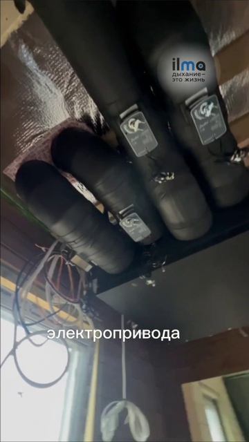 Заглянули на один из наших объектов @domforest43 на @openvillagefair  👀 Пока стройка в самом разгаре
