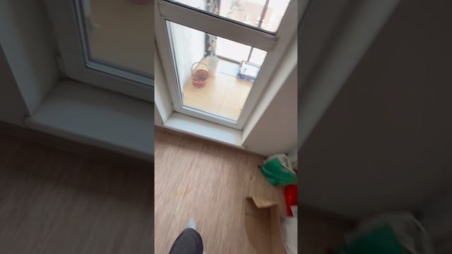 Влог с Мишей в старой квартире// последнее видео там