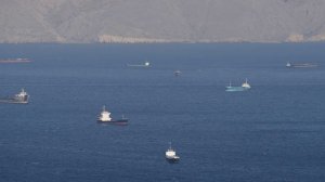Bloomberg: блокада Ормуза повышает риск падения экономики до уровня 2008 года