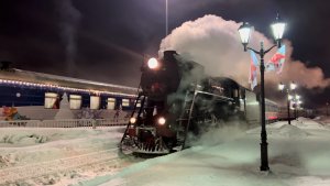 Паровоз Л-2331 с «Рускеальским экспрессом» на ст.Сортавала, февраль 2022 года