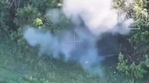 💥Бои на Великобурлуксом направлении: наши операторы FPV-дронов уничтожили американскую гаубицу