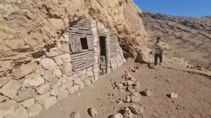 строю себе каменное убежище в огромнои пещере на зимние ночи