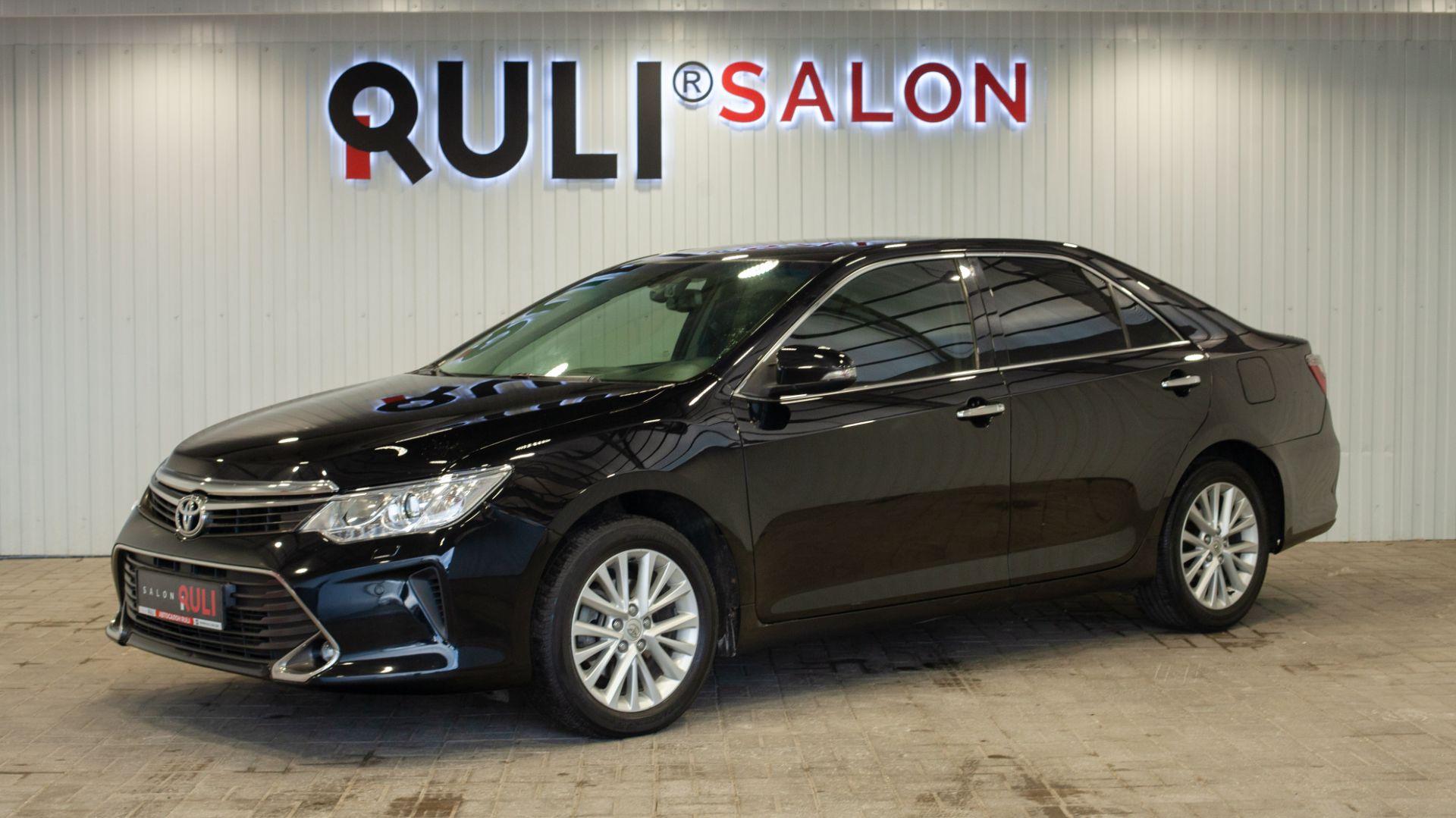 Toyota Camry VII (XV50) Рестайлинг, 2014 смотреть онлайн