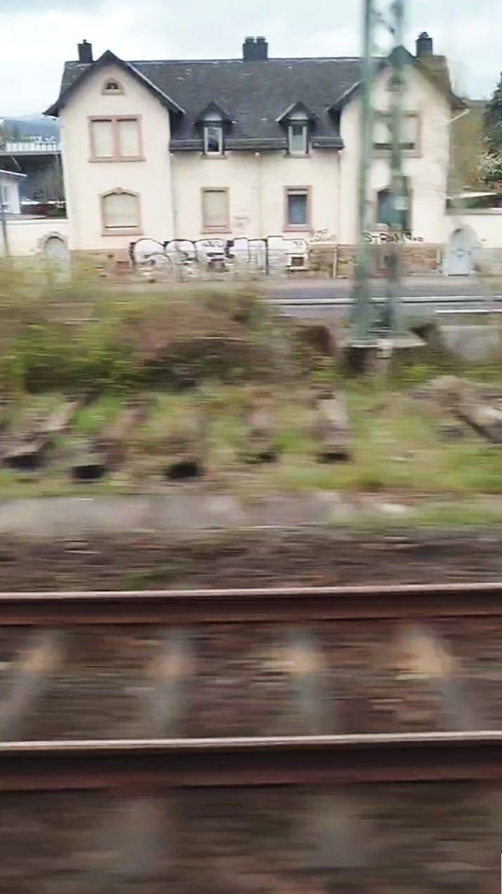 ГЕРМАНИЯ. НА ЭЛЕКТРИЧКЕ (S-BAHN) МЕЖДУ ФРАНКФУРТОМ-НА-МАЙНЕ И БАД ХОМБУРГОМ. 04.04.26