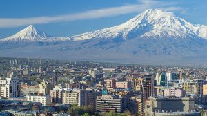 Встреча в Коминтерн 27_05_2026 в 19_00 МСК,  разговор об Армении. Участники - Ваган, Мина Хачатрян.
