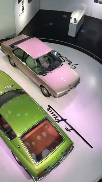 BMW автосалон