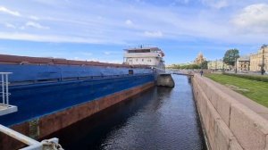 Сегодня, в день рождения Санкт-Петербурга, у причала в городе на Неве ошвартовался «Волго-Балт-153»