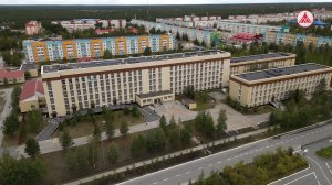 В Покачах впервые торжественно встретили многодетных родителей у роддома