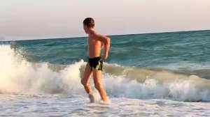 Море бывает разным. Саки . База отдыха «Прибой». Крым.