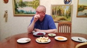 Откровения моей старой соседки. Отягощало так, что выть хотелось на стены.