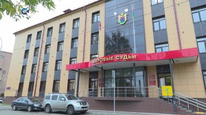 В Петрозаводске вынесли приговор мужчине, который прошлым летом выбросил с пятого этажа котёнка