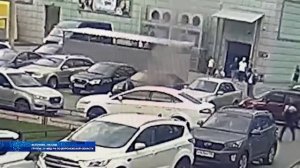 Неожиданно завершилась ссора двух знакомых